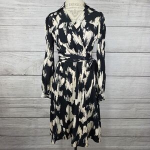 DKNY Black and Cream Patterned Long Sleeve Collared Vneck Dress